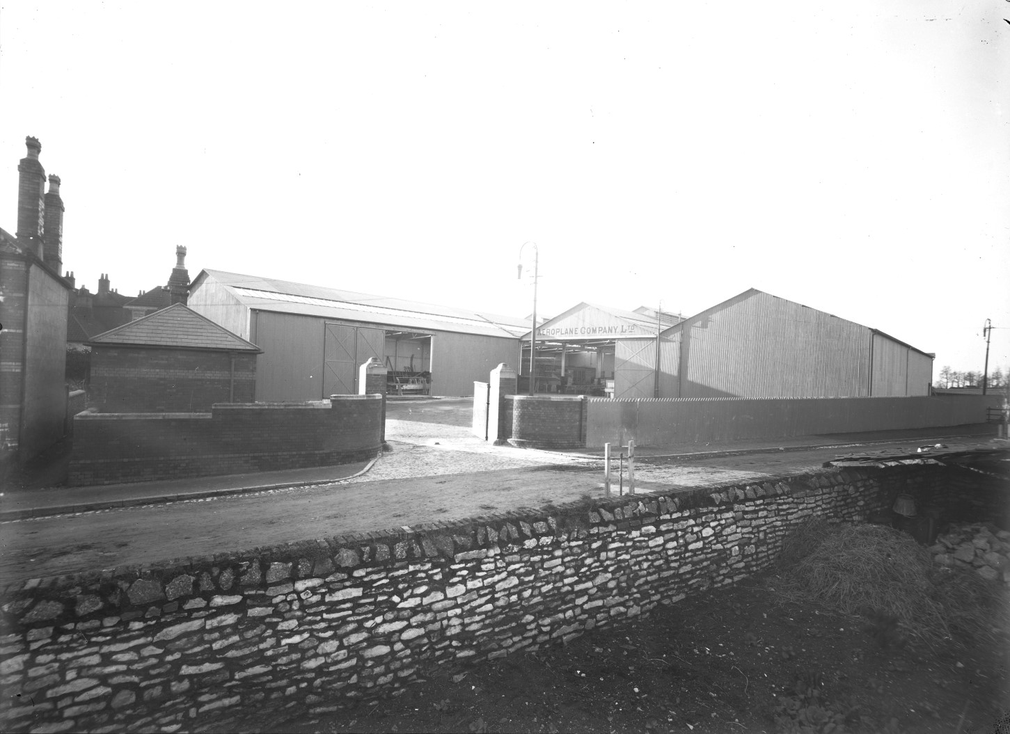 Aeroplane works entrance, c1910 (credit: BAE Systems)