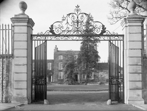 Filton House Main Gate, 1950 (credit: BAE Systems)