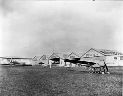 Salisbury Flying School, c1910 (credit: BAE Systems)